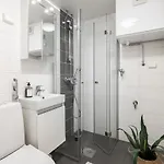 Apartamento Stylish, Newly Renovated One-bedroom In The Center Lahti