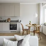 Stylish, Newly Renovated One-bedroom In The Center Apartamento