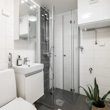 Apartament Stylish, Newly Renovated One-bedroom In The Center Lahti